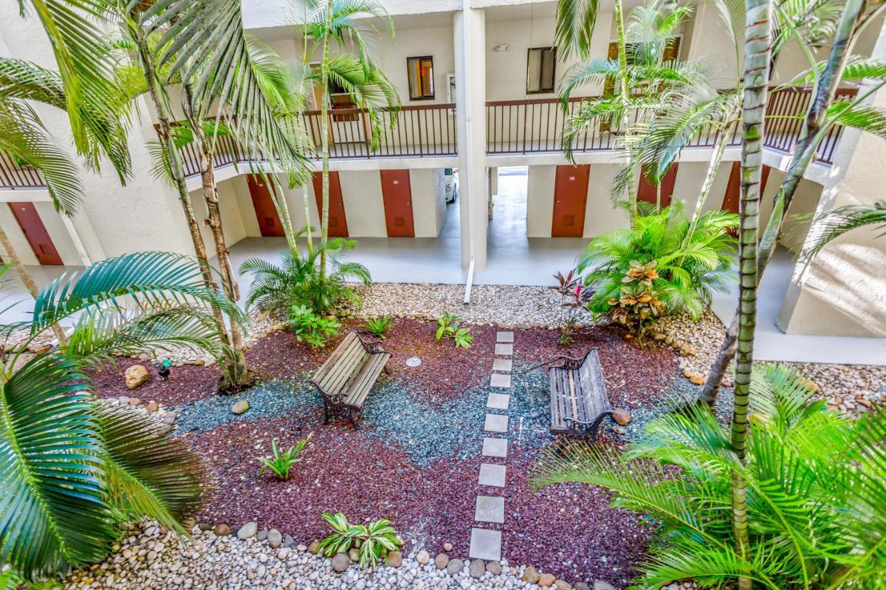 Ocean Breeze&Santa Maria Condos Fort Myers Beach Exterior foto